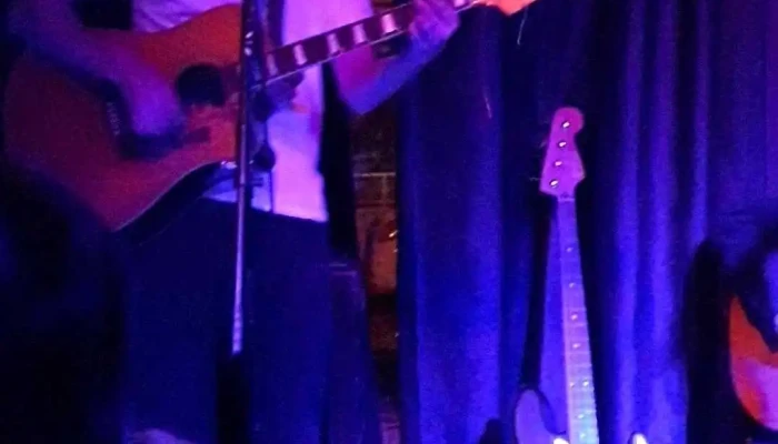 Bluzz Bar -  Videos - Montevideo