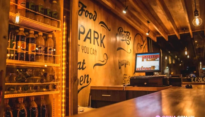 Boxpark Street Food Ambiente - Salto