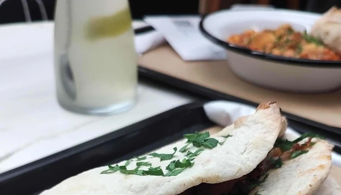 Brandi -  Comentario 9 - Montevideo