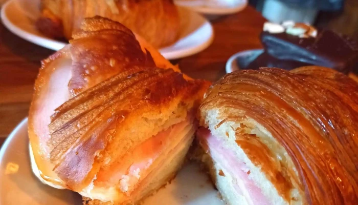 Brecha Bar Y Cafe -  Comentario 2 - Montevideo