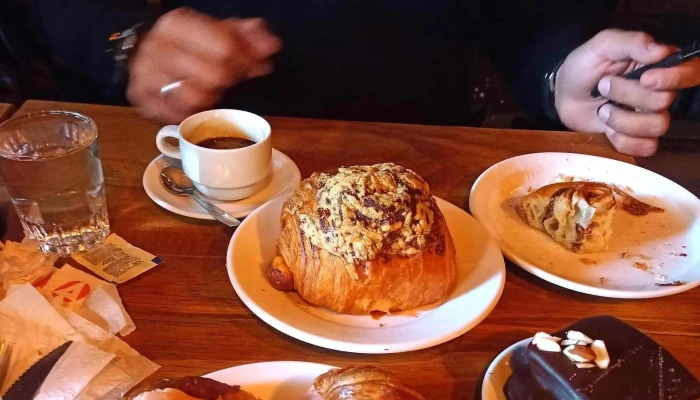 Brecha Bar Y Cafe -  Comentario 3 - Montevideo