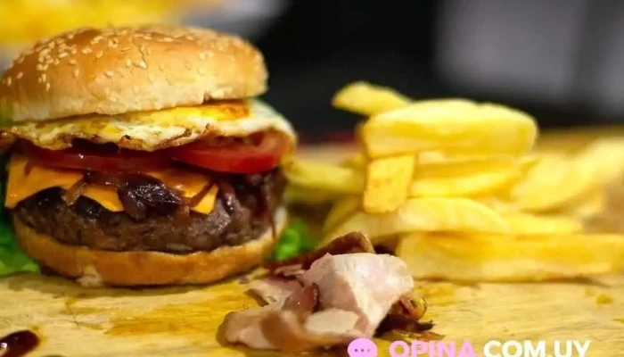 Bros Burger -  Papas Fritas - Montevideo