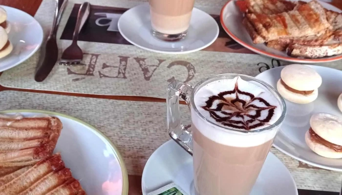 Brujula Cafe Comentario 5 - Montevideo