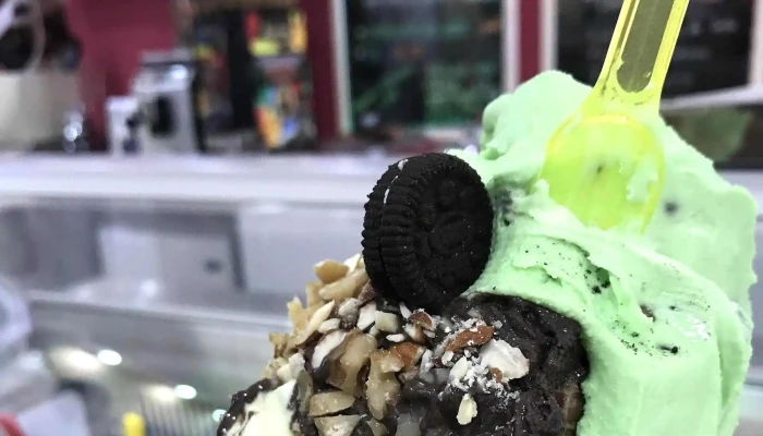 Bubba Cafeteria Y Heladeria Comentario 4 - Maldonado