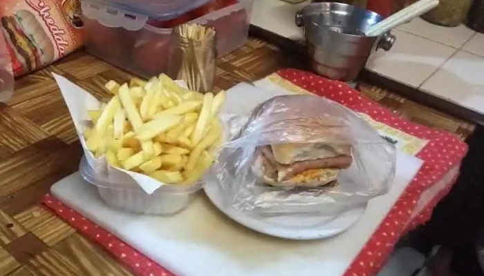 Buenos Muchachos -  Comida Y Bebida - Maldonado