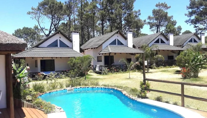 Bungalows Punta Colorada -  Servicios - Punta Colorada