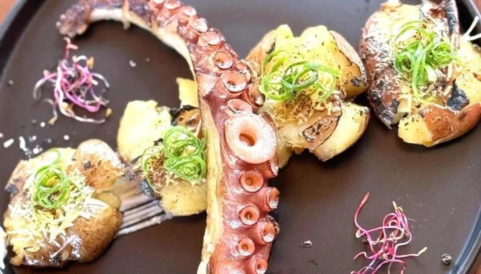 By Mora Sushi Bar -  Comidas Y Bebidas - Punta del Este