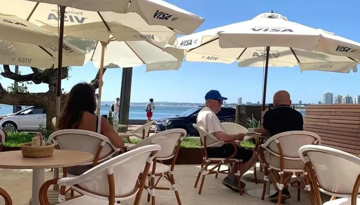 Cafe De La Mansa Zunino -  Todo - Punta del Este