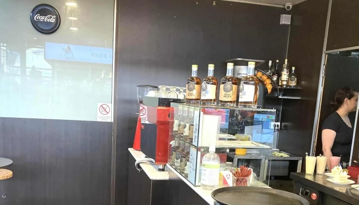 Cafe Del Mercado -  Comentario 7 - Montevideo