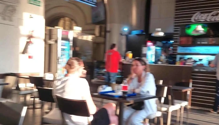 Cafe Del Puerto -  Ambiente - Montevideo