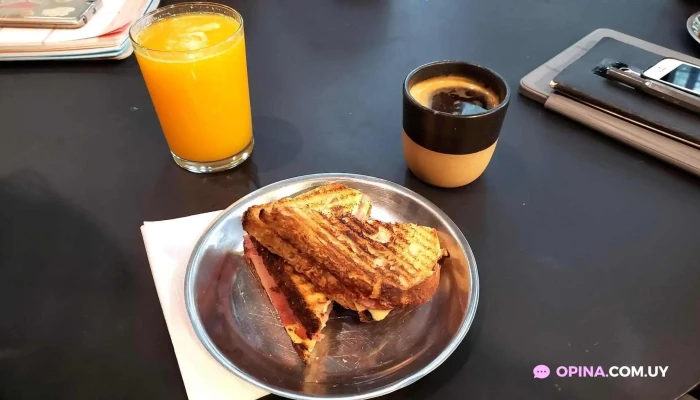 Cafe Nomade Comidas Y Bebidas - Montevideo