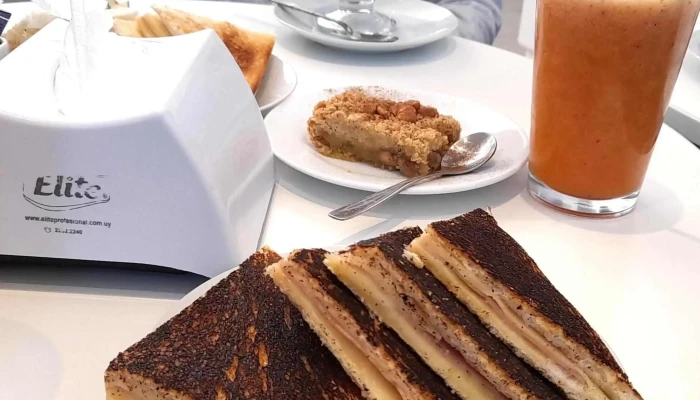 Cafe Politeama Comentario 5 - Canelones