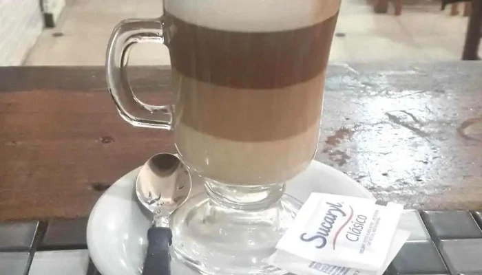 Cafe Resto Club Colonia Cafe Irlandes - Col. del Sacramento