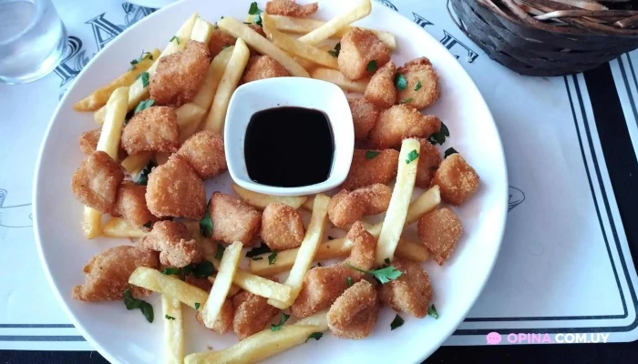 Cafe Resto Club Colonia Papas Fritas - Col. del Sacramento