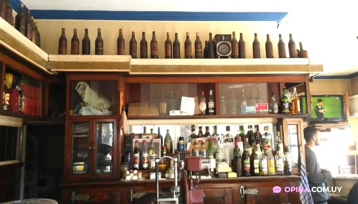 Cafe Y Bar Rey -  Ambiente - Montevideo