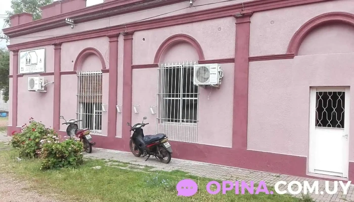 Caif Pequenos Brillantes Edificio - Constitución