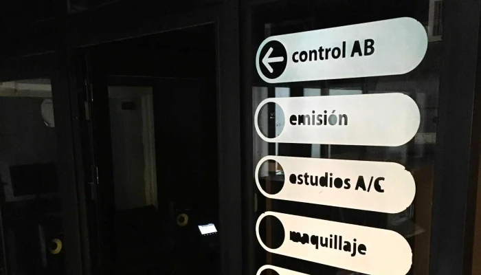 Canal 5 -    Medios Publicos Precios - Montevideo