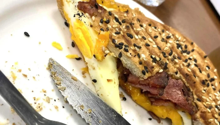 Cantina En Primer Piso Del Hospital -  Comentario 8 - Montevideo