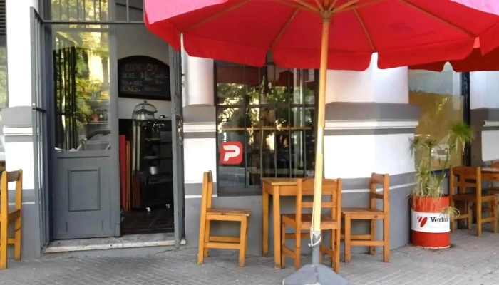 Carmesi Cafe Comentario 5 - Montevideo