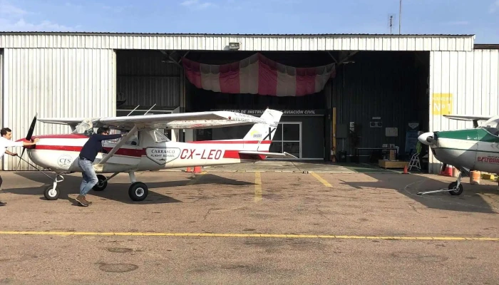 Carrasco Flight School -  Telefono - Ciudad de la Costa