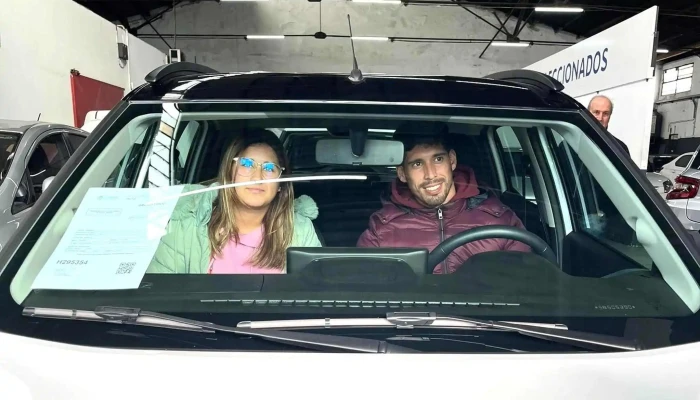 Carrica Automoviles Comentario 1 - Montevideo