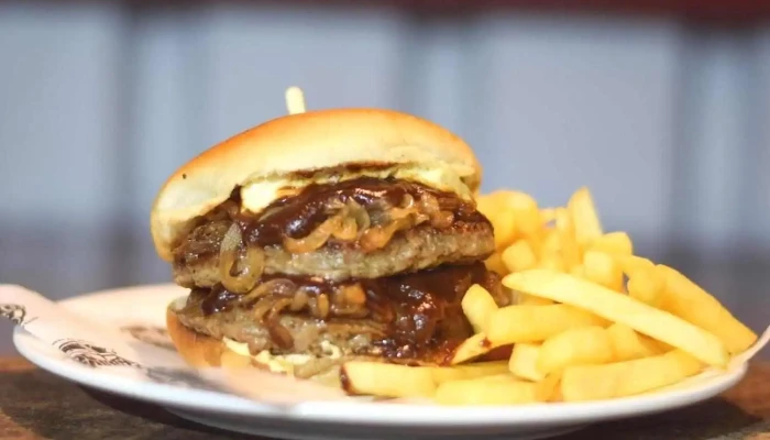 Carrito Al Paso La 66 Comida Y Bebida - Rafael Perazza