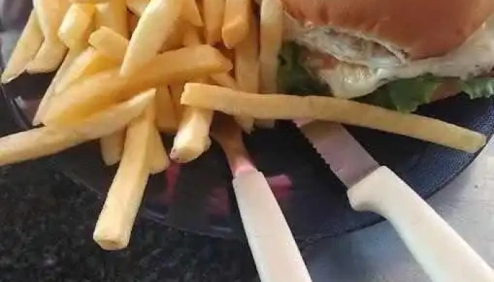 Carrito La Riverense -  Sandwich De Pollo - Atlántida