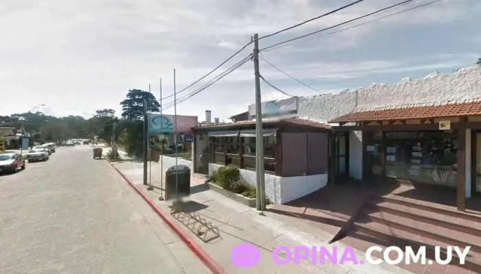 Casa de repuestos Magamil S.a. - 27001 La Paloma