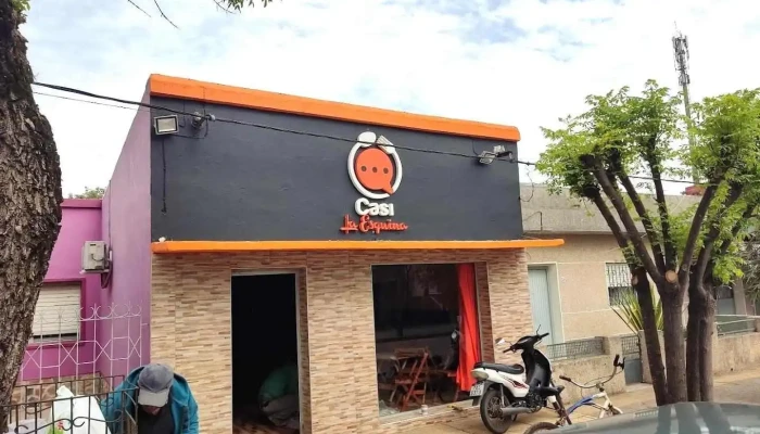 Casi La Esquina - Tacuarembó