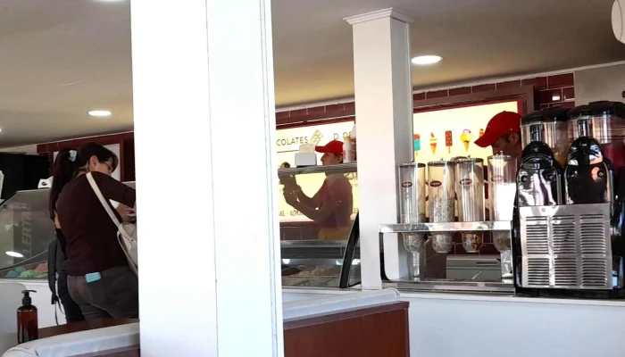 Cavani Sucursal Rambla -  Comentario 3 - Mercedes