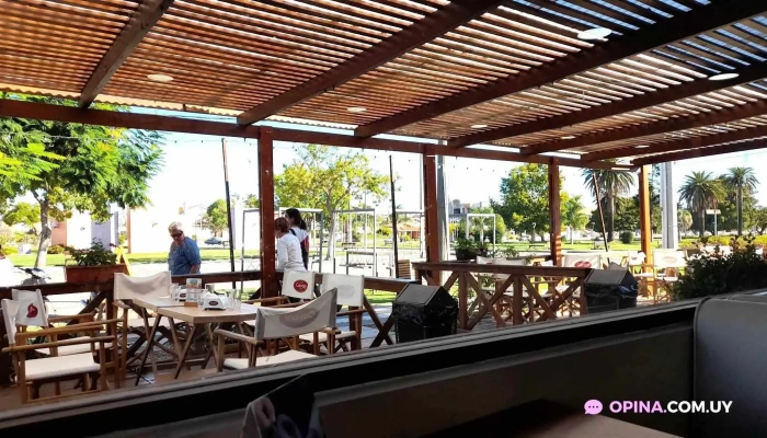 Cavani Sucursal Rambla -  Todo - Mercedes