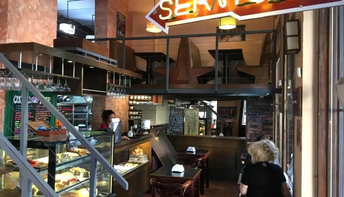 Central Friends Dinner Coffee Shop Ambiente - Montevideo