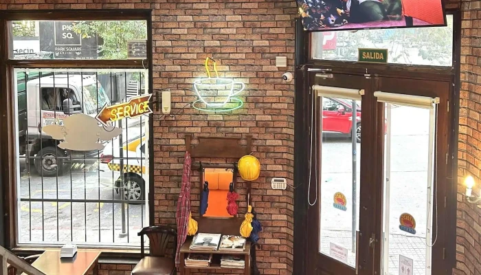 Central Friends Dinner Coffee Shop Comentario 2 - Montevideo