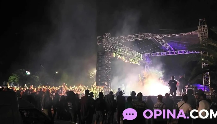 Centro Civico Dr Salvador Allende Municipio De Barros Blancos Escenario - Barros Blancos