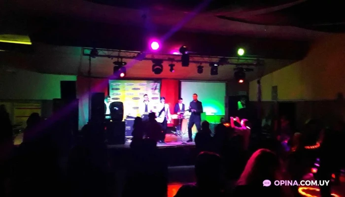 Centro Comercial -  Todo - Canelones