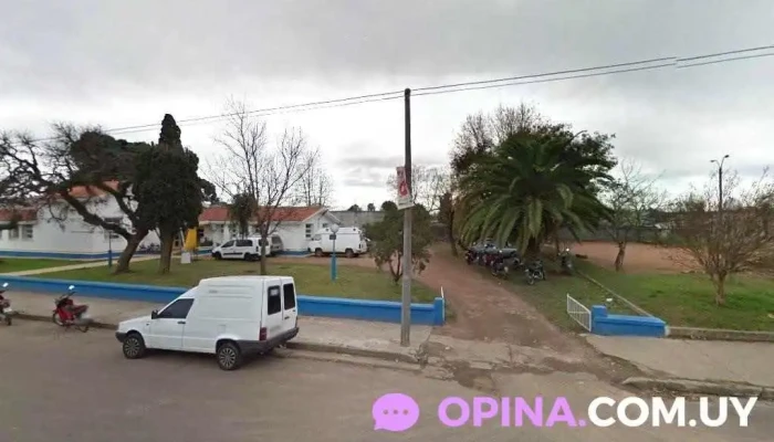 Centro De Salud (publico) - Melo