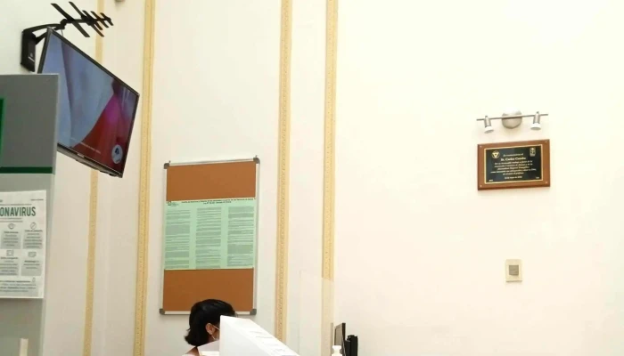 Centro Medico Carlos Comba  Hospital Evangelico Numero - Montevideo