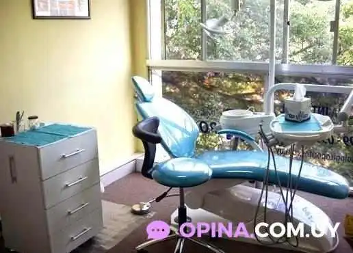 Centro Odontologico Pocitos -  Donde - Montevideo