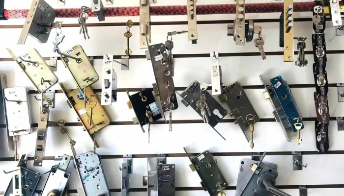 Cerrajería Pando - 15600 Pando