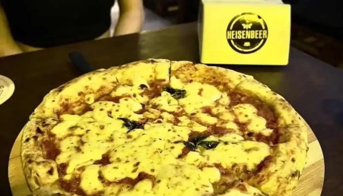 Cervecería HeisenBeer Pando - Pando