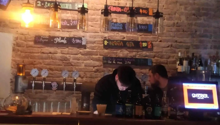 Cerveceria Oktober Bier Haus Comentario 5 - Montevideo