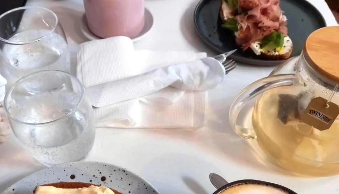 Charlotte Cafe -  Comentario 2 - Montevideo