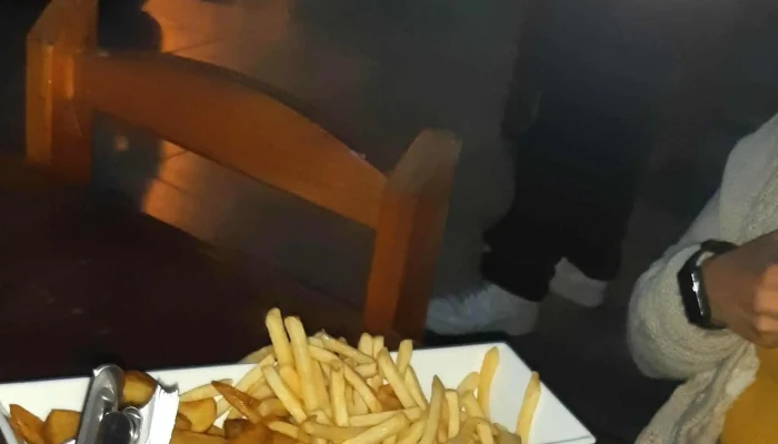 Charlotte Resto Comentario 2 - Montevideo