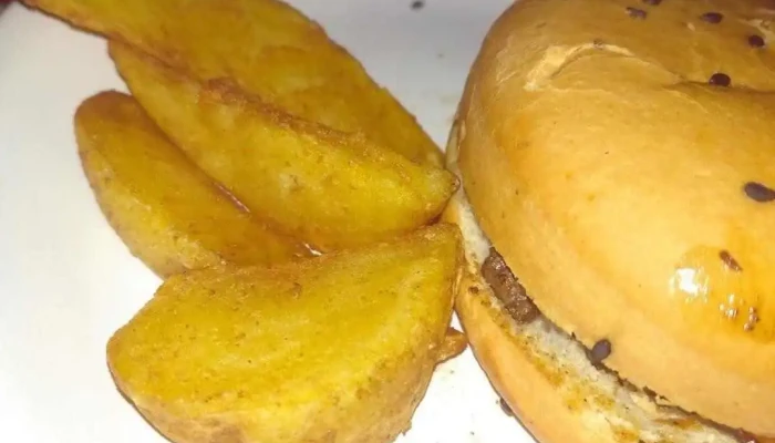 Che Bello -  Hamburgueseria Artesanal Comida Y Bebida - Artigas