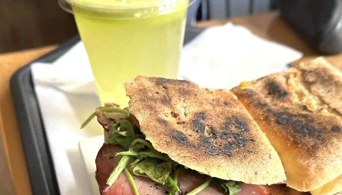 Chesterhouse -  Comentario 4 - Montevideo