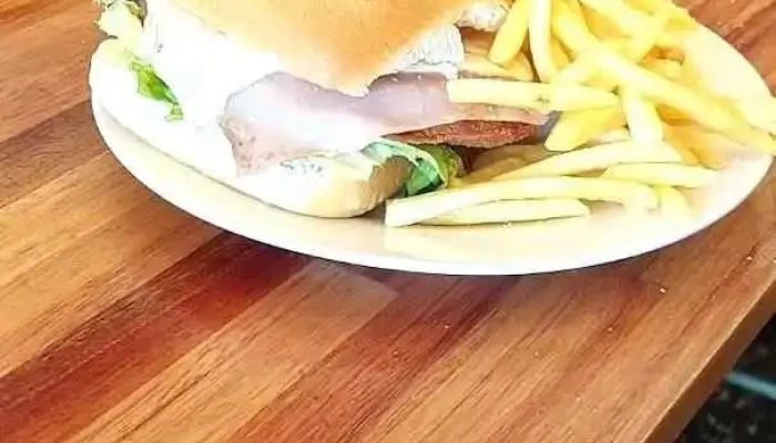 Chivi Rey -  Sandwich De Pollo - Durazno