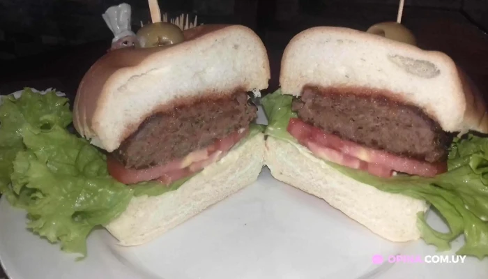 Chiviteria El Buen Gusto -  Comidas Y Bebidas - San José de Mayo