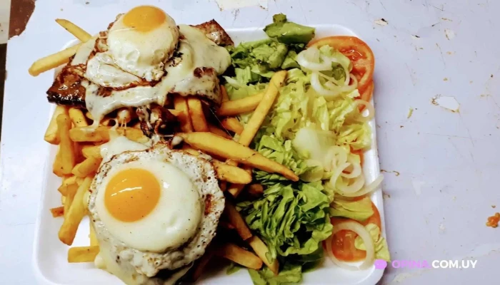 Chiviteria El Colo -  Papas Fritas - La Paloma