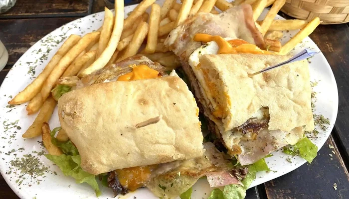 Chiviteria La Josefina -  Sandwich De Pollo - Col. del Sacramento