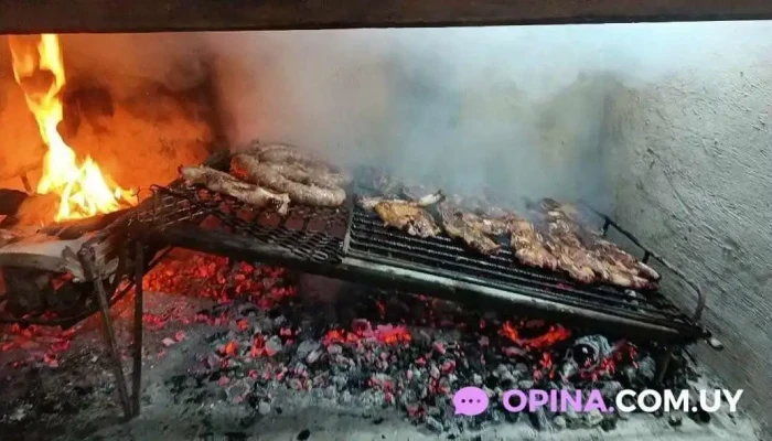 Chiviteria Restaurante Pizzeria El Correcaminos Del Propietario - Treinta y Tres